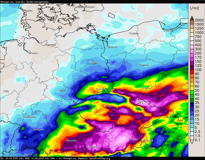 Heftigen Regenfall bis Dienstag zeigt das Wettermodell ICON