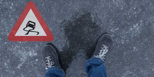 Hier droht Glätte durch gefrierende Nässe!