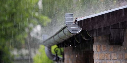 Gewitterzone wird zurückgedrängt, dennoch Starkregen möglich