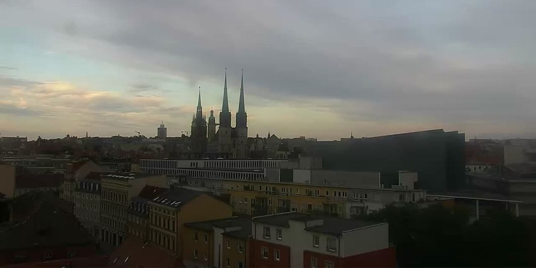 HD Live Webcam HD Live Webcam Halle (Saale) - Mitteldeutsches Multimediazentrum