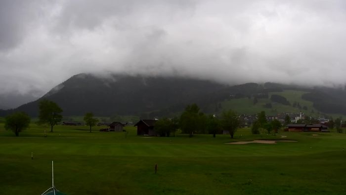 HD Live Webcam Ehrwald - Golfplatz - Blick zur Zugspitze