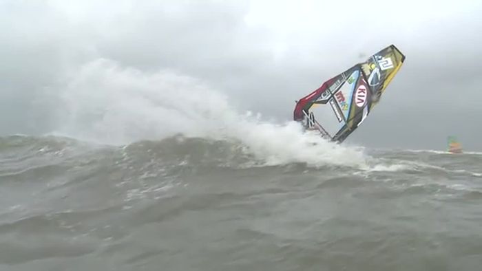 Windsurfing Cold Hawaii