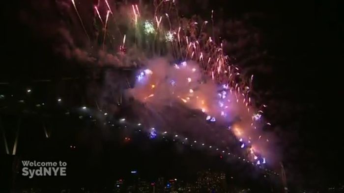Spektakuläres Feuerwerk zu Silvester in Sydney Spektakuläres Feuerwerk zu Silvester in Sydney