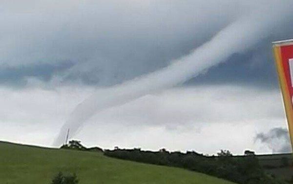 Trichterwolken über Deutschland - Vorboten für Tornados?