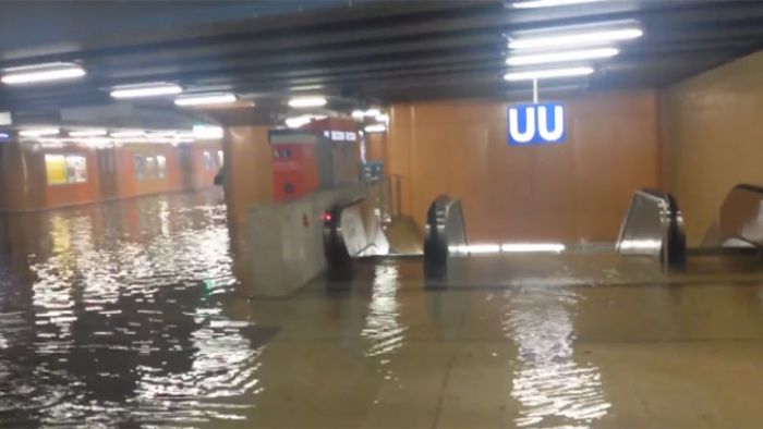 Kapitales Unwetter! Land unter im Rhein-Main-Gebiet Kapitales Unwetter! Land unter im Rhein-Main-Gebiet