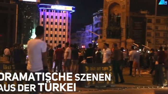 Mit IS-Gruß: Fanatische Erdogan-Anhänger in Istanbul