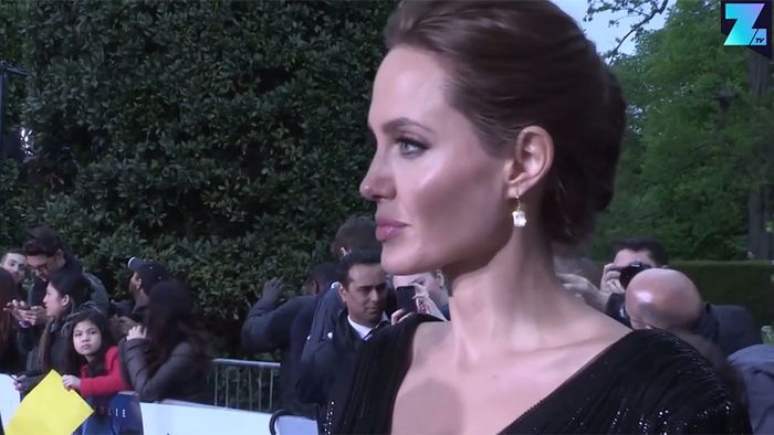 Wegen Brad Pitt: Angelina Jolie vier Stunden vom FBI verhört