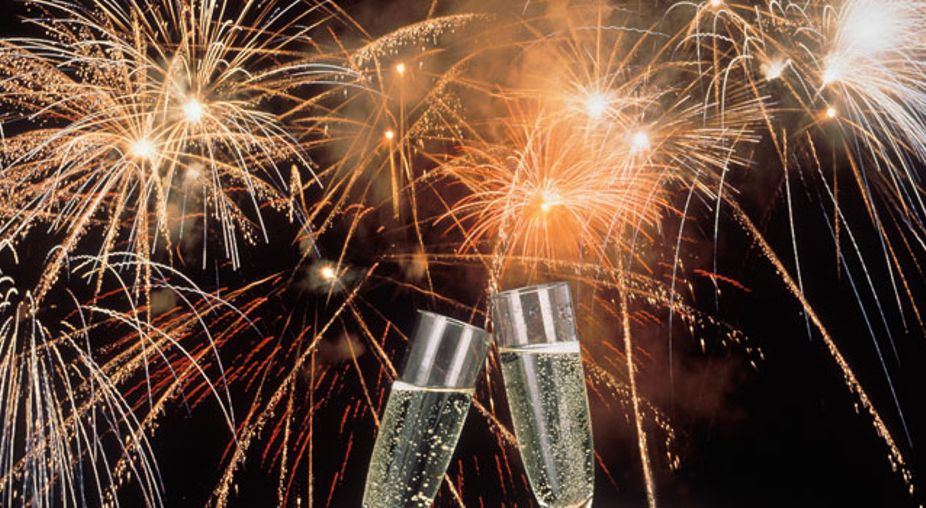 Silvester 2016/2017 Livestream - Neujahrsparty mit Feuerwerk | wetter.com