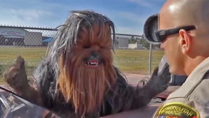 Erwischt: Chewbacca rast durch Schulzone von Las Vegas