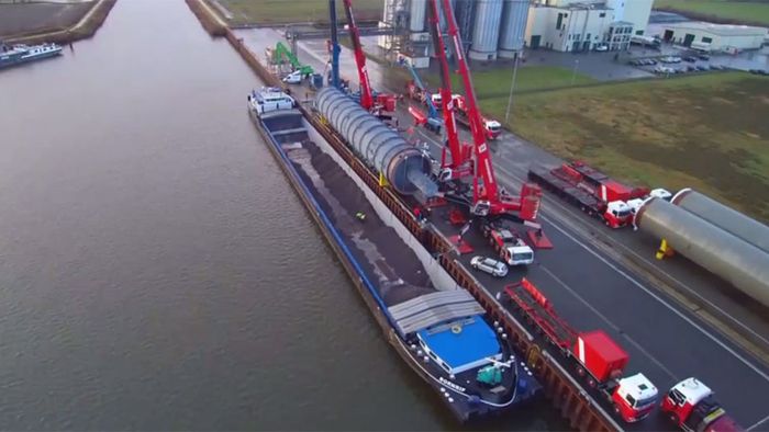 300 Tonnen: Mega-Schwertransport im Hafen Haren