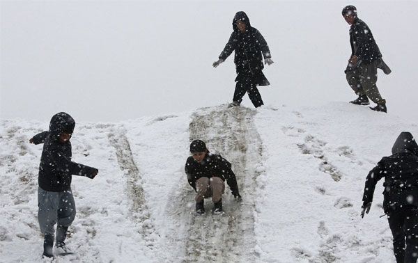 Schnee und Lawinen in Pakistan und Afghanistan