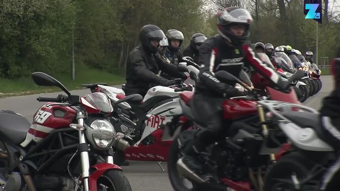 Saisonstart: Wie Motorradfahrer Unfälle vermeiden