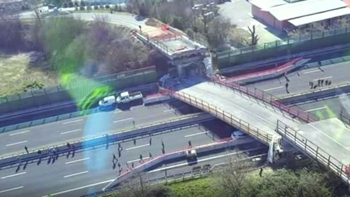 Tödliches Unglück: Brücke stürzt auf Autobahn