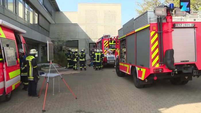 Großeinsatz: Schüler klagen über Atembeschwerden