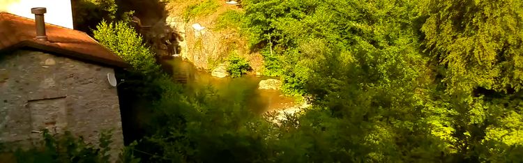 Livecam Natural oasis in Conca del Merizzo - Lunigiana - Massa Carrara Livecam Natural oasis in Conca del Merizzo - Lunigiana - Massa Carrara