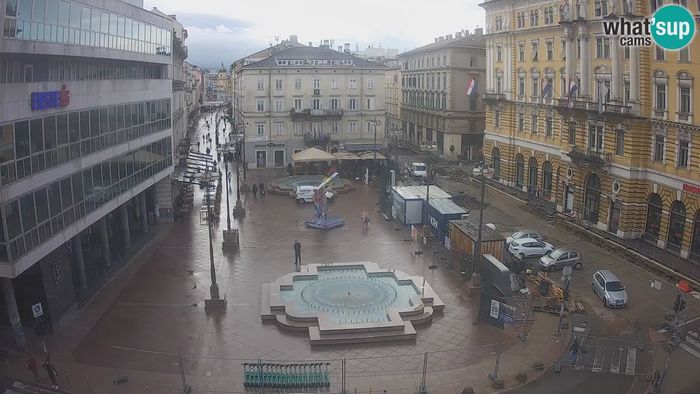 HD Live Webcam Rijeka - Palast Adria - Jadran Square