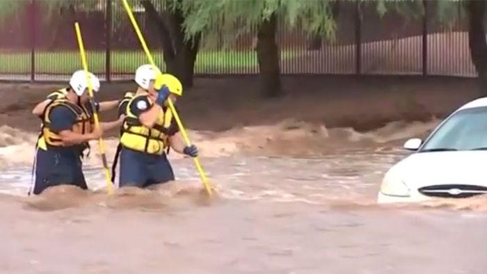 Schwere Überflutungen in Arizona