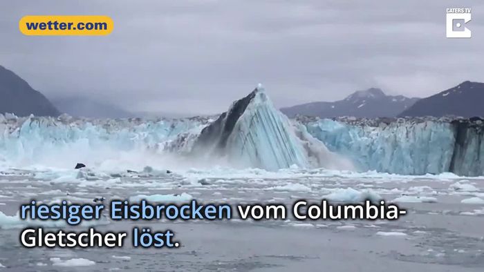 Columbia-Gletscher kalbt riesigen Eisberg