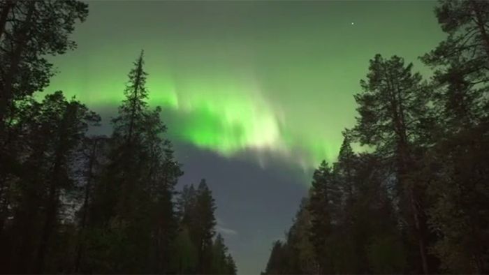 Aurora-Lightshow verzaubert Nachthimmel