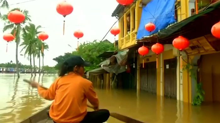 Vietnam kämpft mit dramatischen Folgen von Taifun DAMREY Vietnam kämpft mit dramatischen Folgen von Taifun DAMREY
