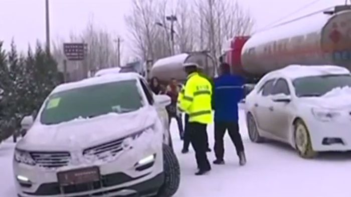 Schneemassen sorgen in China für Chaos Schneemassen sorgen in China für Chaos