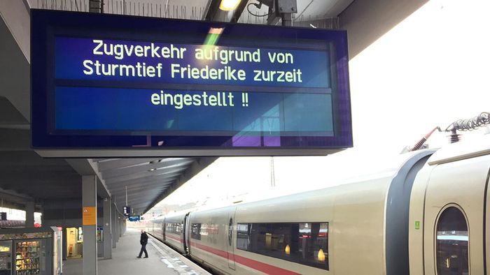 Sperrungen, Bahnverkehr eingestellt: FRIEDERIKE trifft Westdeutschland