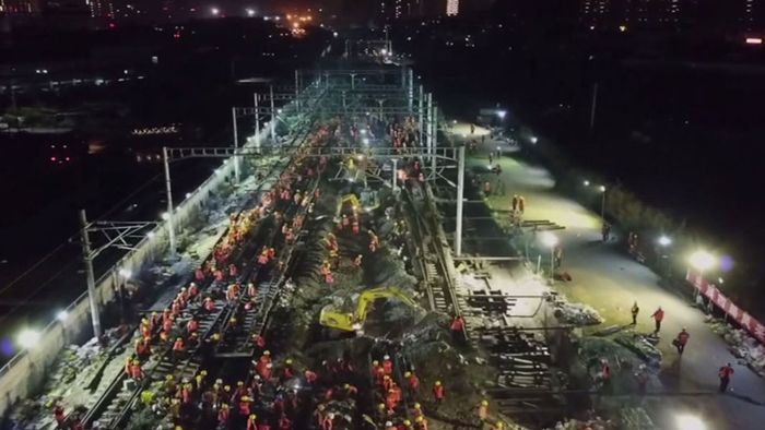 Weniger als 9 Stunden: Neue Bahnstrecke in Rekordzeit gebaut Weniger als 9 Stunden: Neue Bahnstrecke in Rekordzeit gebaut