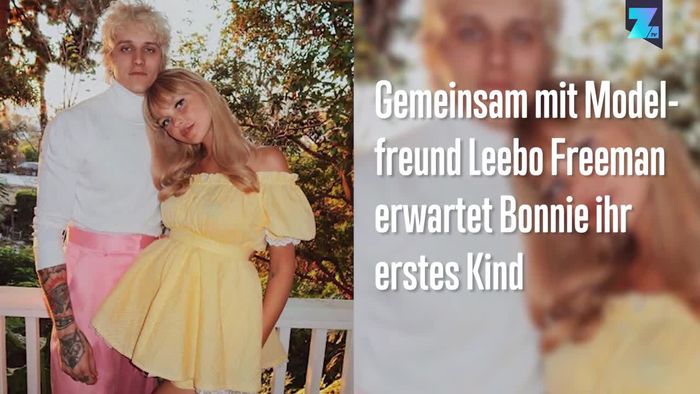 Mit XL-Babybauch: Bonnie Strange nackt auf Instagram!