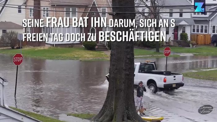 Wetterchaos in den USA: Mann paddelt mit seinem Hund durch die Straßen