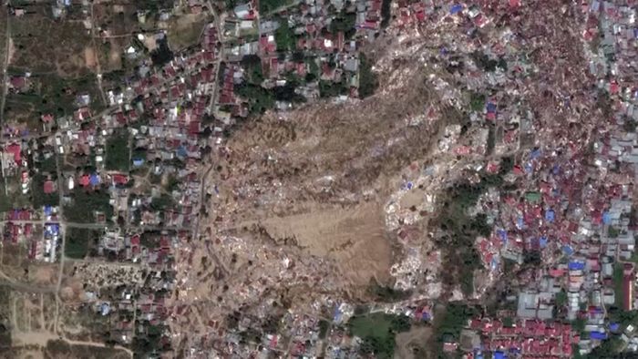 Vorher - Nachher: Satellitenbilder zeigen Zerstörungen durch Tsunami in Indonesien