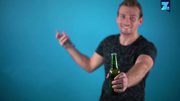 Drei coole Wege, eine Bierflasche zu öffnen