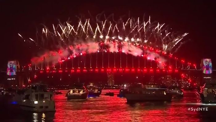 Mega-Feuerwerk! So krass feierte Sydney Silvester