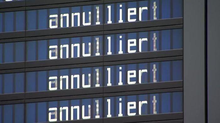 Schneechaos: Flugausfälle und Verspätungen am Münchner Flughafen