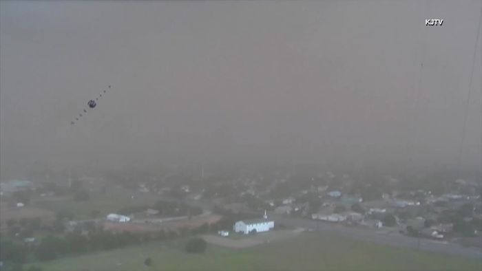 Sandsturm walzt über Stadt in Texas hinweg