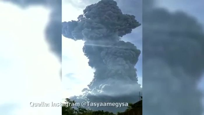 7 Kilometer hohe Aschewolke: Panik nach Vulkanausbruch