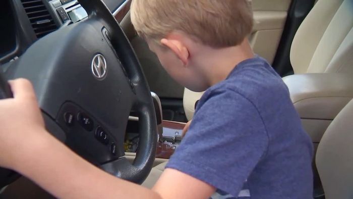 Zum Süßigkeiten besorgen: Vierjähriger klaut Auto seines Großvaters