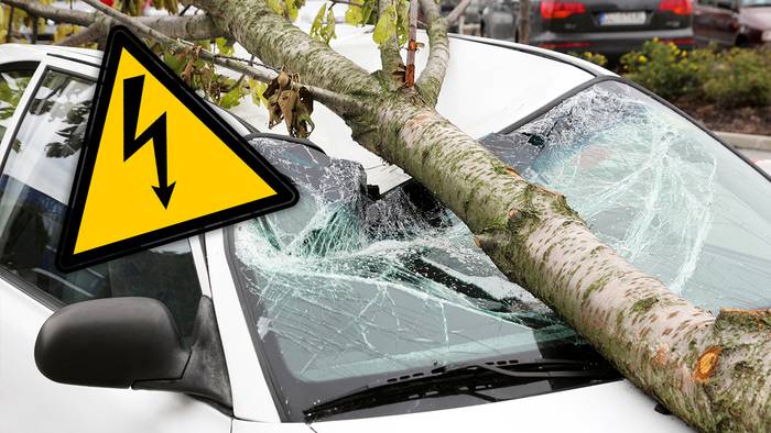 Unwetter können heftige Schäden an Autos verursachen.