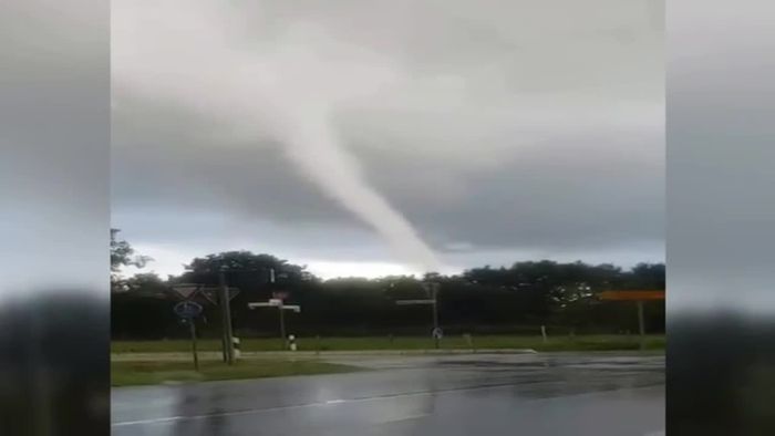 Tornado in Ostfriesland gefilmt