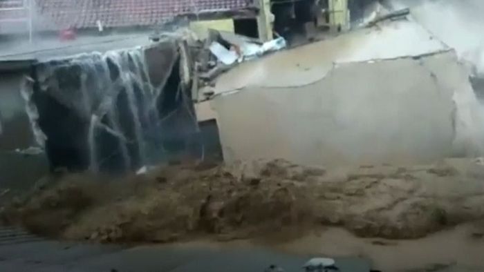 Hochwasser in Indonesien fordert viele Menschenleben