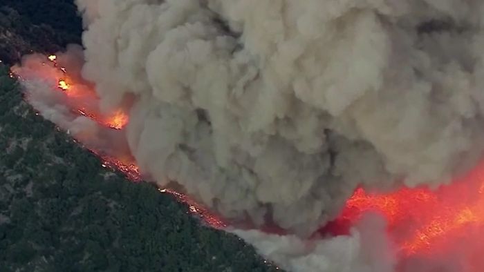 Knapp 2500 Häuser geräumt! Heftige Waldbrände wüten in Kalifornien