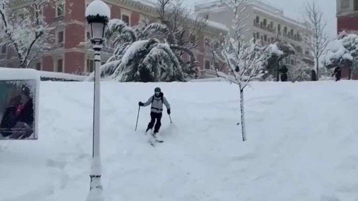 Skifahren in Madrid?! Schnee hat Metropole fest im Griff