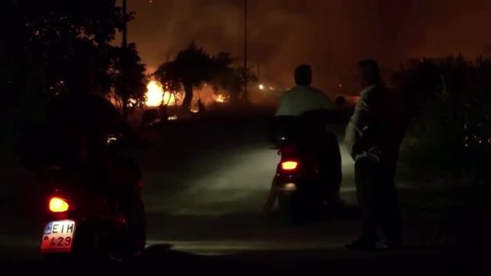 Griechenland: Waldbrände auf Euböa weiter außer Kontrolle