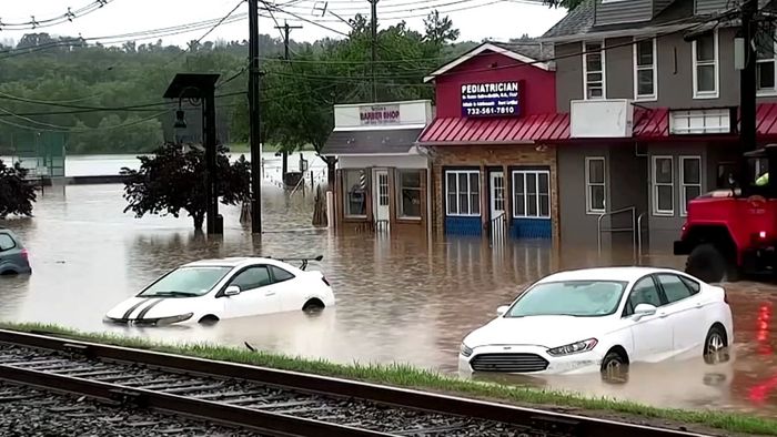 Überschwemmungen und Stromausfälle: HENRI trifft auf US-Ostküste