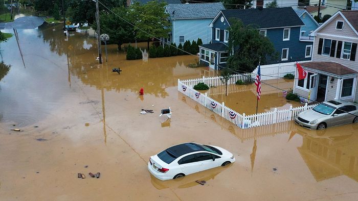 Unwetter in den USA: Sturzfluten in Tennessee, HENRI an der Ostküste