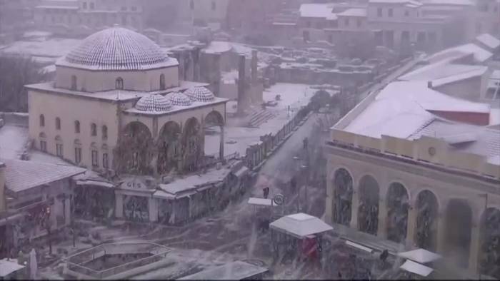 Winterchaos in Griechenland: Athen versinkt im Schnee