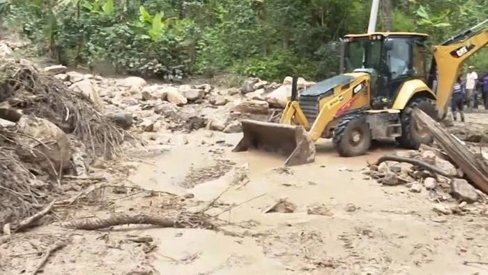 Regenzeit in Kolumbien: Großfamilie bei Erdrutsch verschüttet