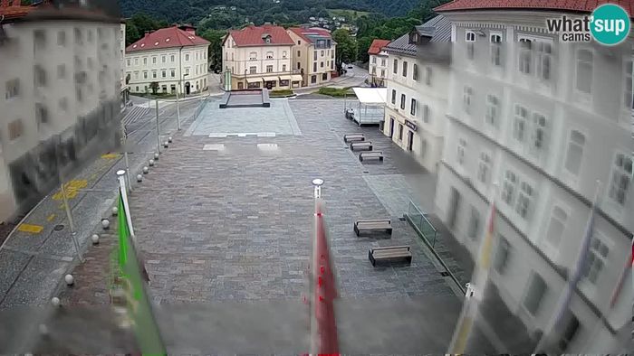 HD Live Webcam Idrija – Mestni trg (Haus des Malers Jurij Tavčar)