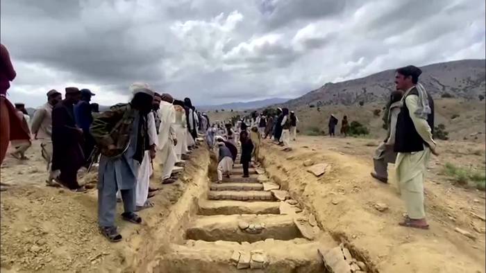 Mehr als 1000 Tote nach Erdbeben in Afghanistan