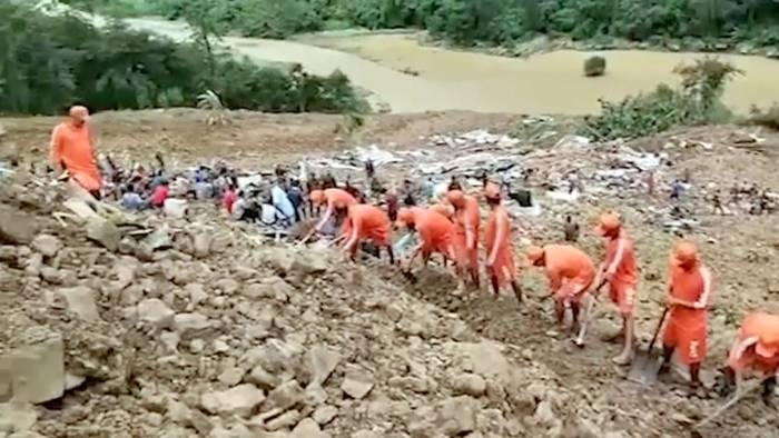 Mindestens 14 Tote: Mehr als 40 Menschen nach Erdrutsch in Indien vermisst