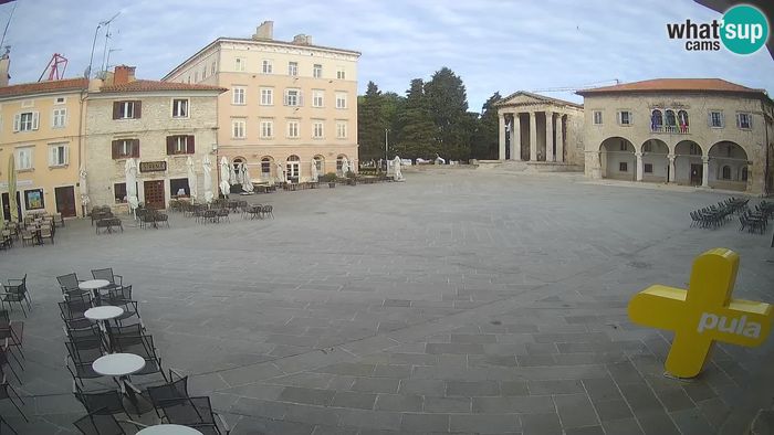 HD Live Webcam Pula webcam – Forum-Platz und Augustus-Tempel